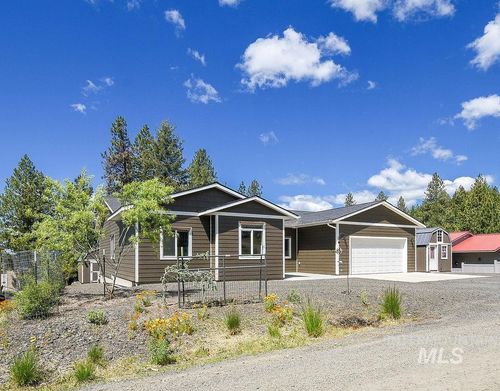 801 Washington St, Deary, ID, 83823-0179 | Card Image
