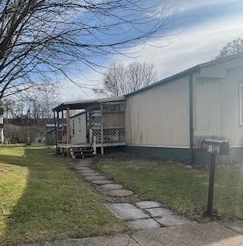 9 Miller St, Latrobe, PA, 15650-1432 | Card Image