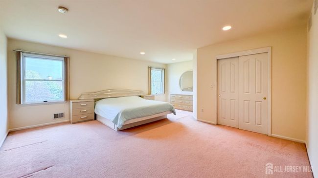 166 Lund Ave, House other with 5 bedrooms, 3 bathrooms and null parking in Edison NJ | Image 15