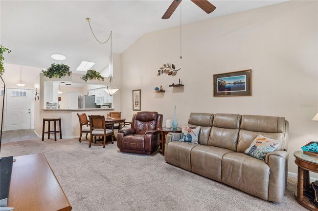 5512 Rosewall Cir, House other with 2 bedrooms, 2 bathrooms and null parking in LEESBURG FL | Image 14