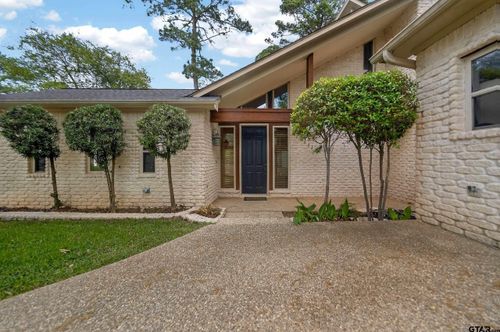 16532 Indian Ridge Dr, Bullard, TX, 75757-8808 | Card Image
