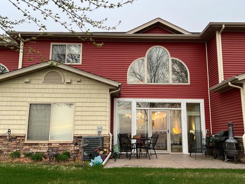 2-11111 270th Ave, Spirit Lake, IA, 51360-7104 | Card Image