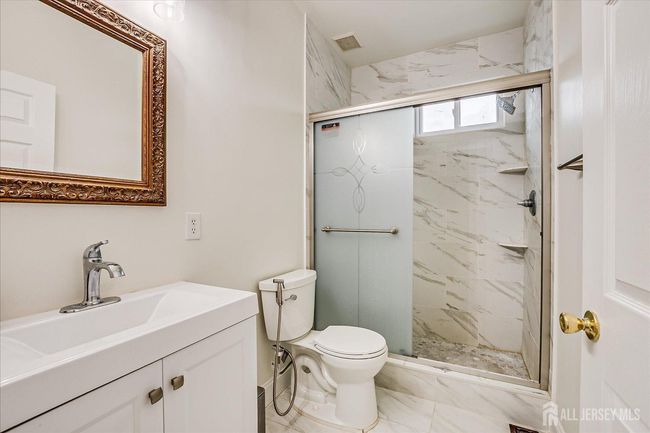 37 Keswick Rd, House other with 5 bedrooms, 3 bathrooms and null parking in East Windsor NJ | Image 24