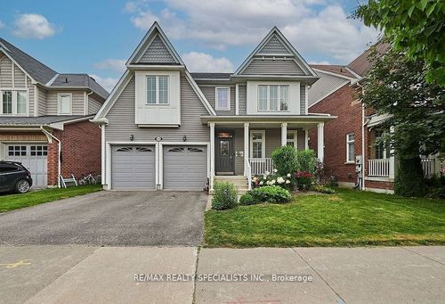 245 Montgomery Ave, Whitby, ON, L1M0B7 | Card Image