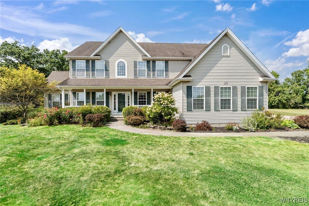 Goldfinch Ct, North Tonawanda, NY 14120
