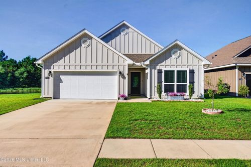 7741 Coral Ln, Ocean Springs, MS, 39564-5680 | Card Image