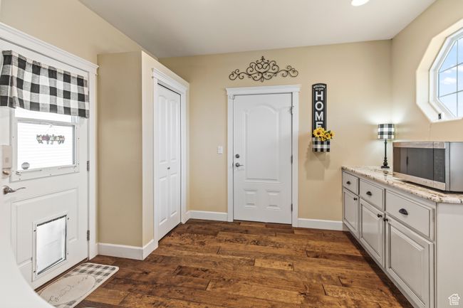 Entrance foyer with dark hardwood / wood-style flooring | Image 41