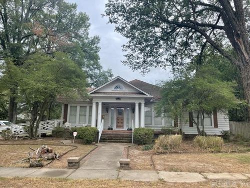 1103 S College St, Stuttgart, AR, 72160-5341 | Card Image