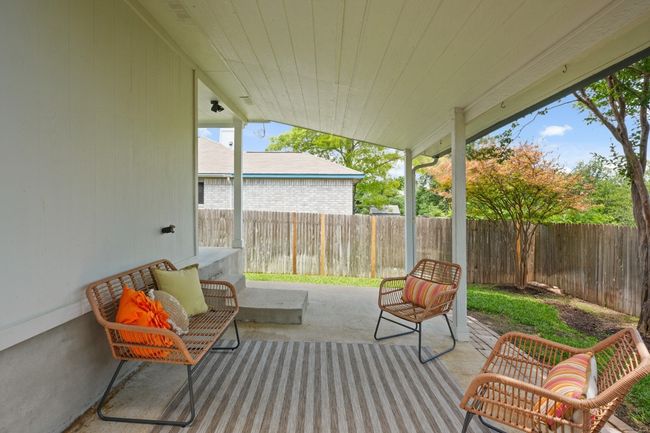 Outdoor covered patio | Image 22