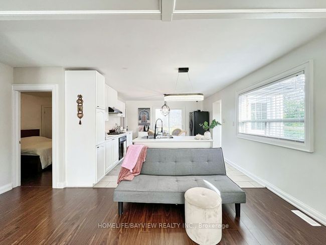 70 Douglas Rd, House other with 2 bedrooms, 2 bathrooms and 8 parking in Richmond Hill ON | Image 20