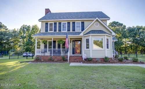 2232 Valley Dr, Winterville, NC, 28590-8553 | Card Image