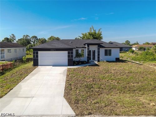 3907 21st St Sw, LEHIGH ACRES, FL, 33976-3330 | Card Image