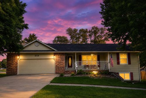 215 Prather St, Mulvane, KS, 67110-1741 | Card Image