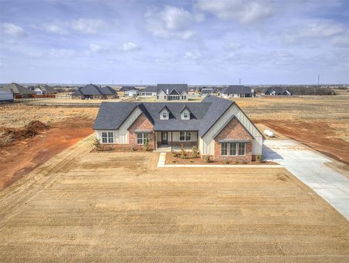 2541 S May Ave, Guthrie, OK, 73044 | Card Image