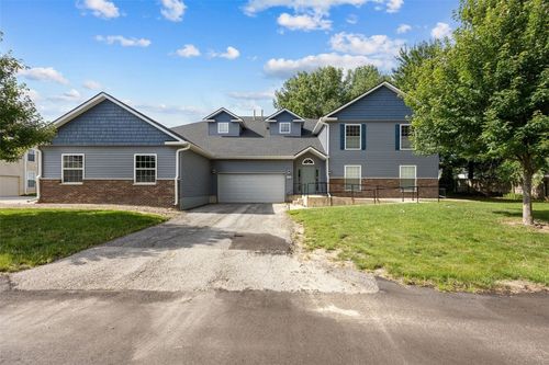unit-c-4725 Westchester Dr Ne, Cedar Rapids, IA, 52402-7068 | Card Image
