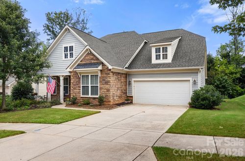 8719 Shadetree St, Huntersville, NC, 28078-6577 | Card Image