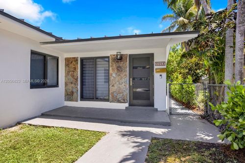 3052-3052 Sw 26th Street, Miami, FL, 33133 | Card Image