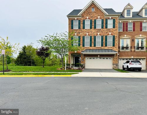 22611 Windsor Locks Sq, ASHBURN, VA, 20148-6626 | Card Image