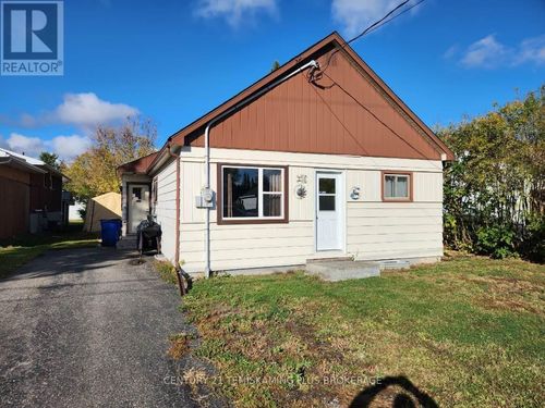 230 May St N, New Liskeard, ON, P0J1P0 | Card Image