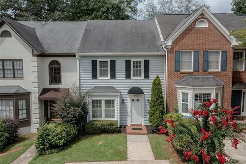 595 Harcourt Se, Marietta, GA, 30067 | Card Image