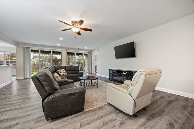 2543 Edgewater Dr, House other with 3 bedrooms, 2 bathrooms and 2 parking in Elgin IL | Image 7