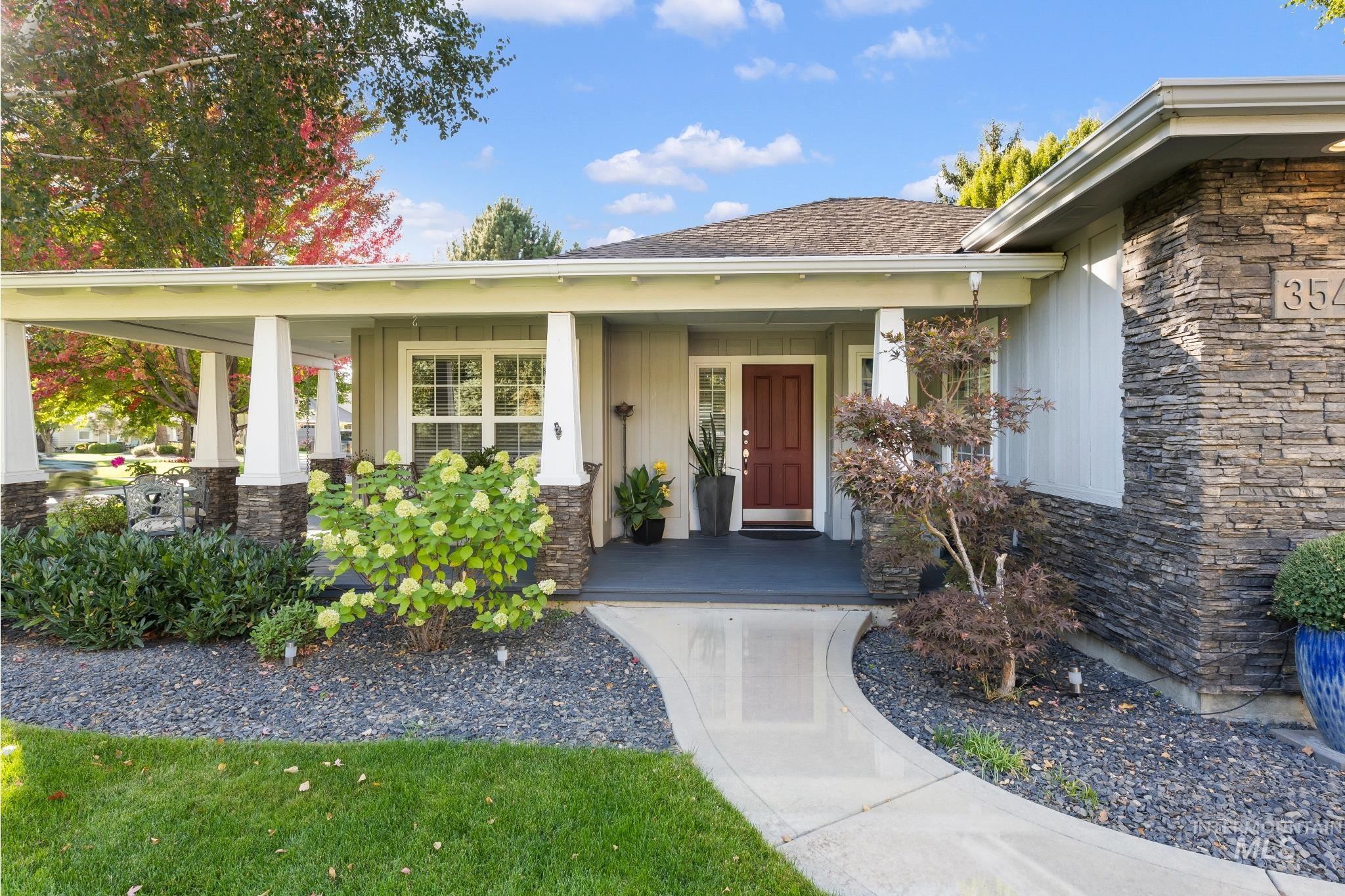 Colchester Dr, Eagle, ID 83616
