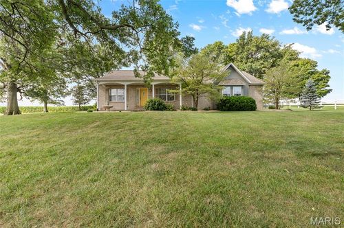 7832 Zenk Rd, Troy, IL, 62294-2326 | Card Image
