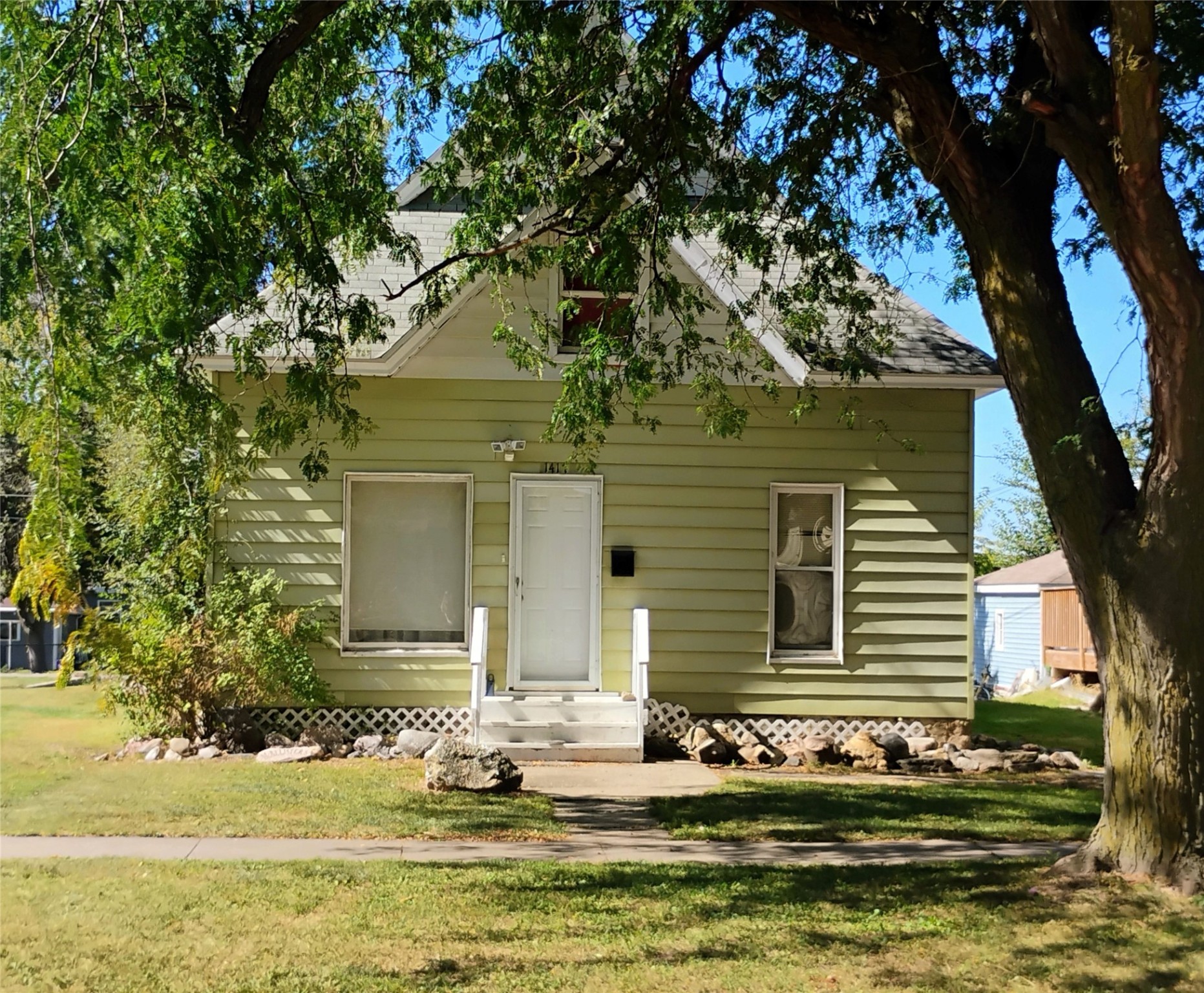 7th St, Perry, IA 50220