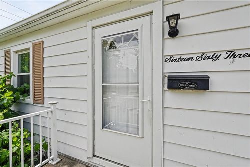 1663 Pershing Blvd, Dayton, OH, 45410-3118 | Card Image