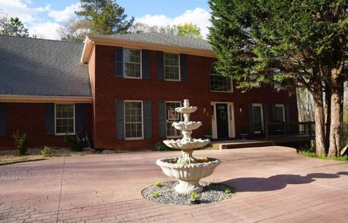 5043 Blackberry Ln, Buford, GA, 30518-1504 | Card Image