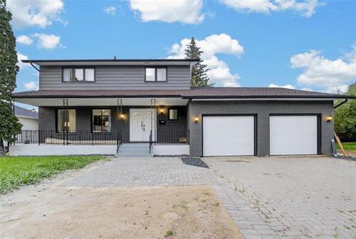 2205 Knowles Ave, Winnipeg, MB, R2G2K7 | Card Image