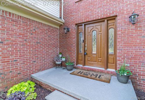 3830 Kossuth Rd, Lake Orion, MI, 48360-2511 | Card Image