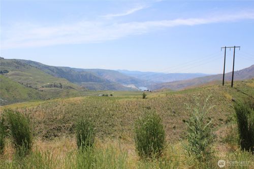 5 Combine Rd, Orondo, WA, 98843-9684 | Card Image