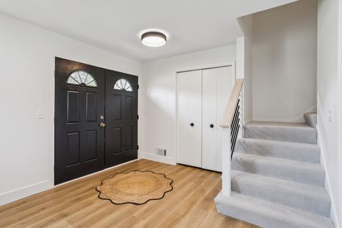 10144 67th Ln N, Stillwater, MN, 55082-9318 | Card Image