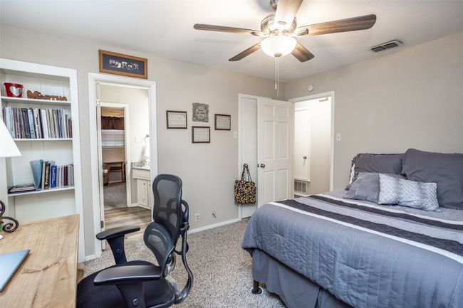 2002 Everglade Dr, House other with 3 bedrooms, 4 bathrooms and null parking in Gainesville TX | Image 28