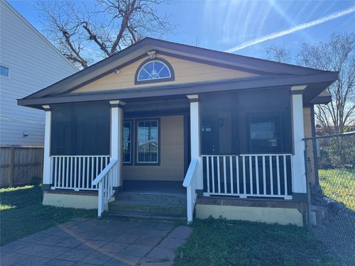 512 Melbourne St, Houston, TX, 77022-5553 | Card Image