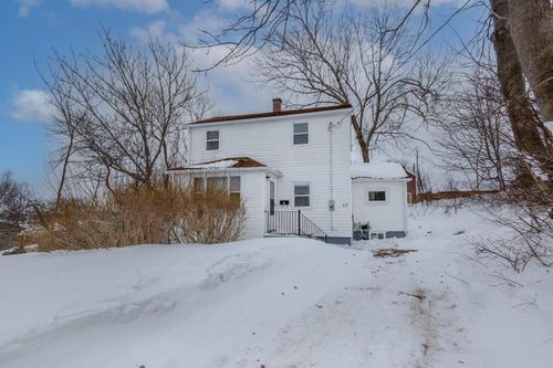 17 Fulton Ave, Sydney, NS, B1R1J6 | Card Image