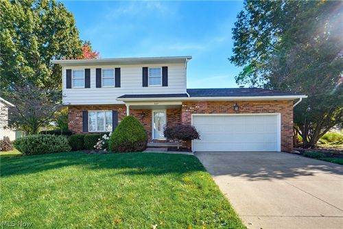 3317 Cherrywood St, Norton, OH, 44203-5235 | Card Image
