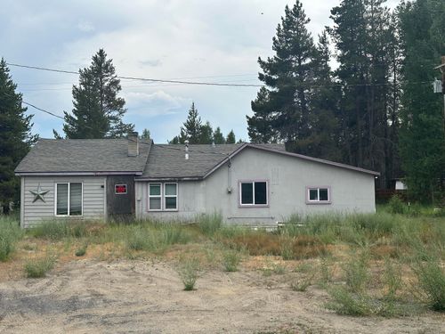 135962 Highway 97 N, Crescent, OR, 97733-7214 | Card Image