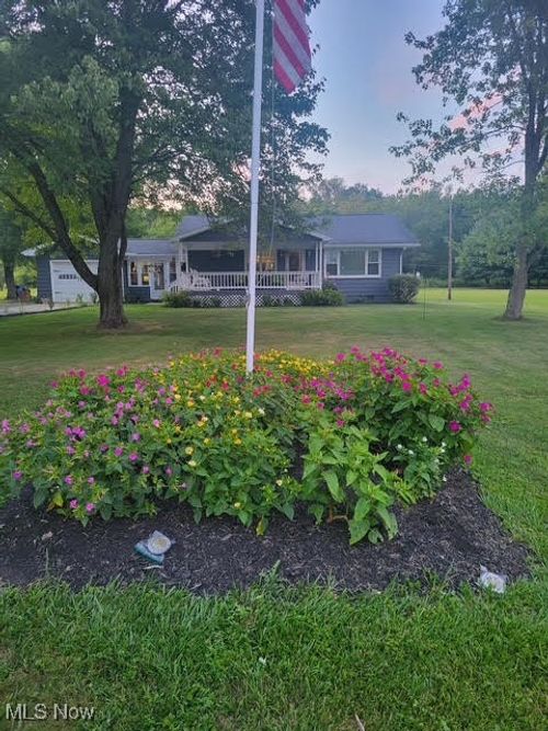 4414 Cumberland Rd Sw, Sherrodsville, OH, 44675-9744 | Card Image