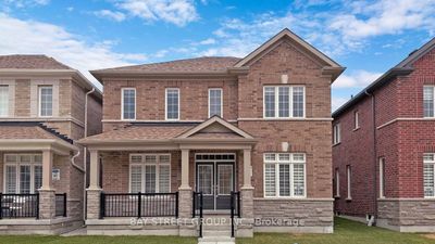 4 Waterleaf Rd, Home with 4 bedrooms, 4 bathrooms and 2 parking in Markham ON | Image 3