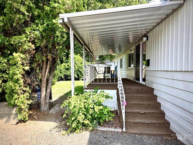 View of patio / terrace | Image 10