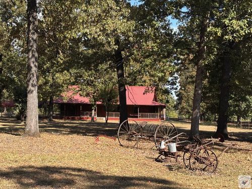 427 County Road 2201, Hooks, TX, 75561 | Card Image