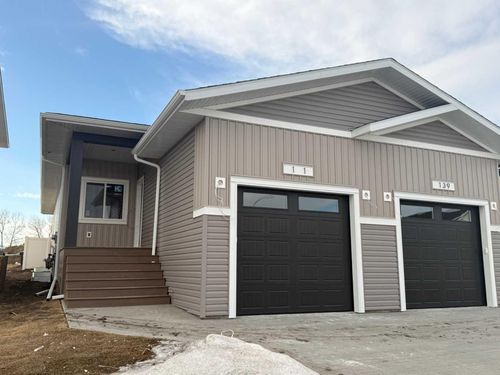 141 Gray Close, Sylvan Lake, AB, T4S0W4 | Card Image