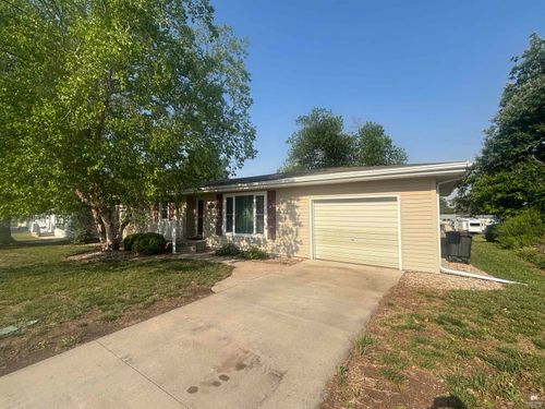 1207 12th St, Clay Center, KS, 67432-2230 | Card Image