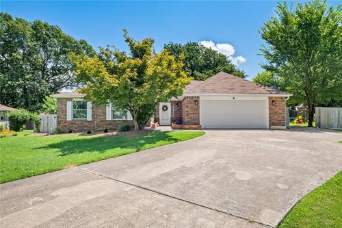 3001 Karen Ave, Springdale, AR, 72762-1573 | Card Image