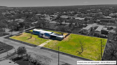 801 Anson St, Kingsland, TX, 78639-4267 | Card Image