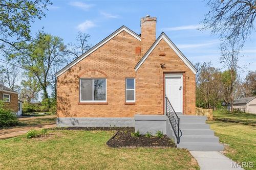 129 N Dade Ave, Saint Louis, MO, 63135-1823 | Card Image