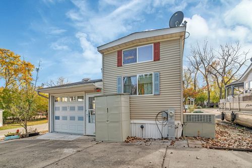 64 Fossil Ridge Rd, Wilmington, IL, 60481-8550 | Card Image