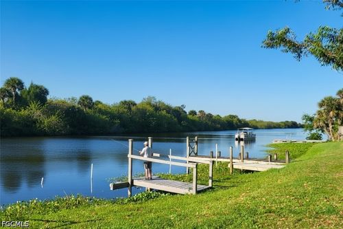 30b-1339 Old Lakeport Rd, MOORE HAVEN, FL, 33471-4945 | Card Image